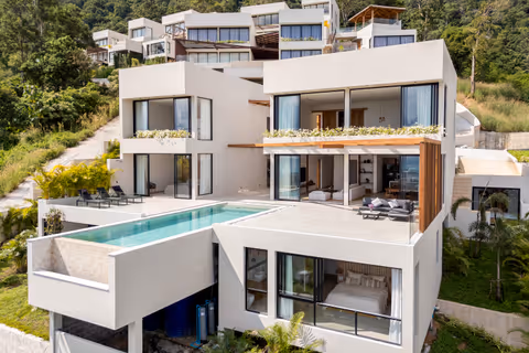 Azure Villa with Infinity Pool and Sea View photo 2