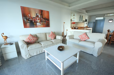 Horizon Residence Resale photo 3