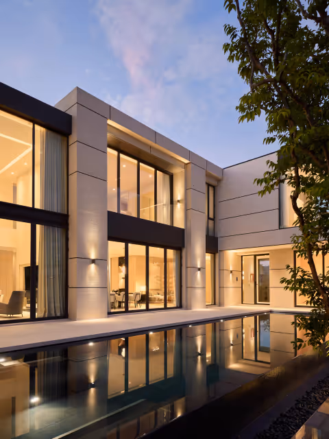Lavish Estates photo 4