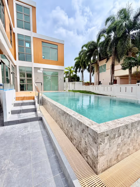 NAI Villas Lagoon Chalong photo 3